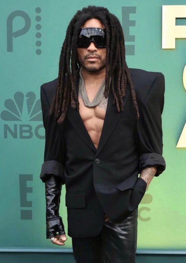 Lenny Kravitz performs his top hits receives Peoples Choice Music Icon Award