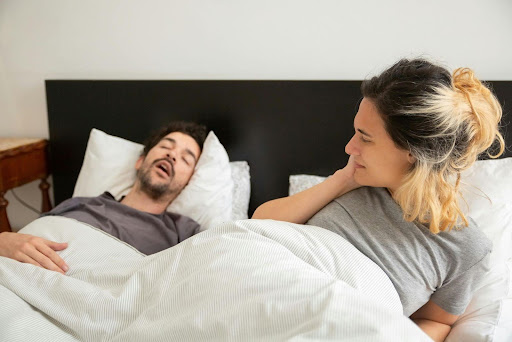 Excessive Snoring & Sleep Quality: 8 Remedies You Should Try